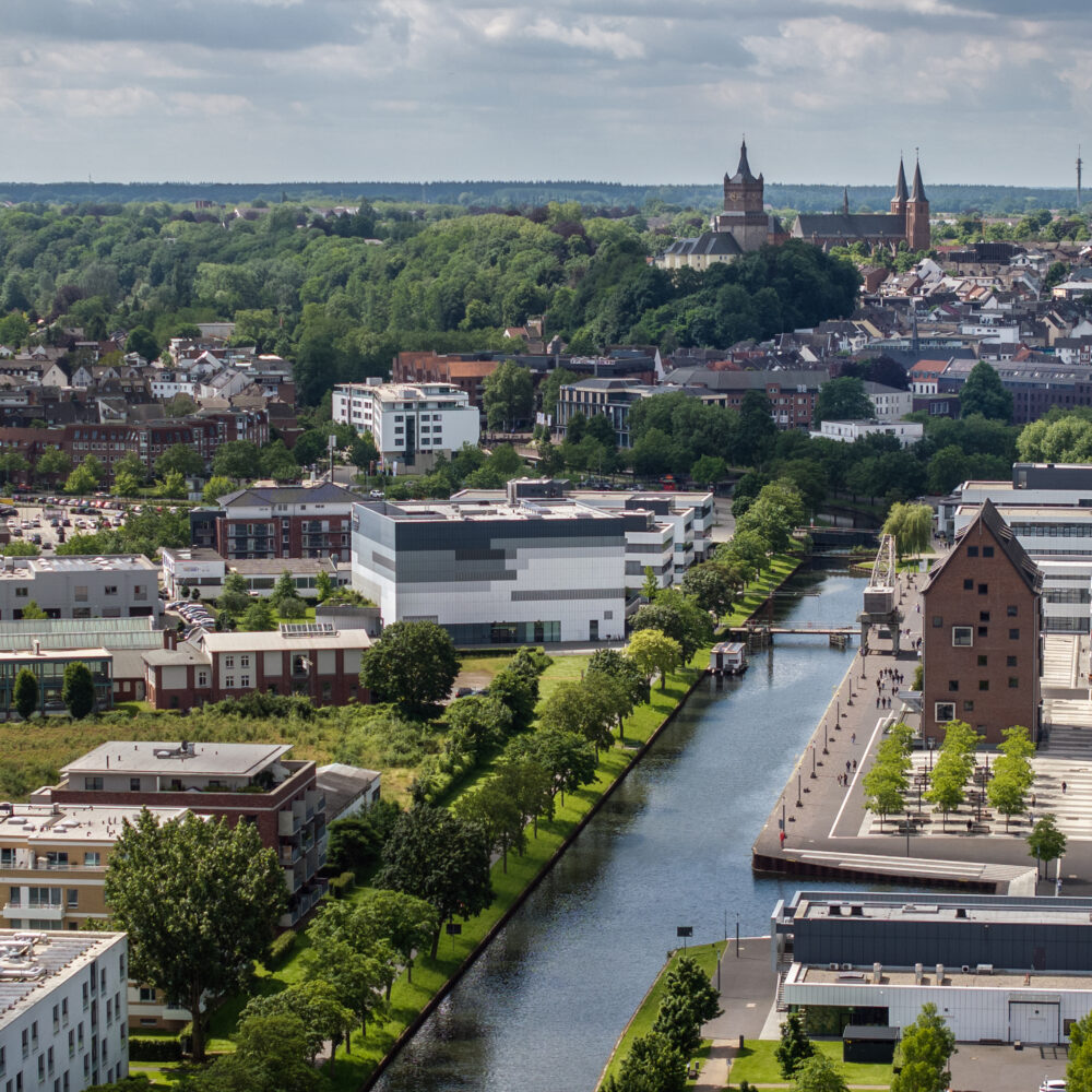 Panoramabild von Kleve mit verschieden Sehenswürdigkeiten