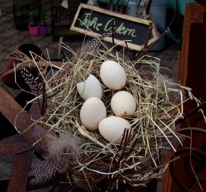 Ostereier in einem Korb