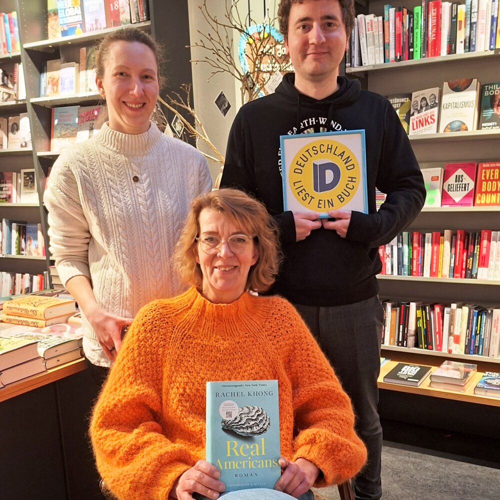 Das Team der Buchhandlung Hintzen lädt zum gemeinsamen Lesen ein.