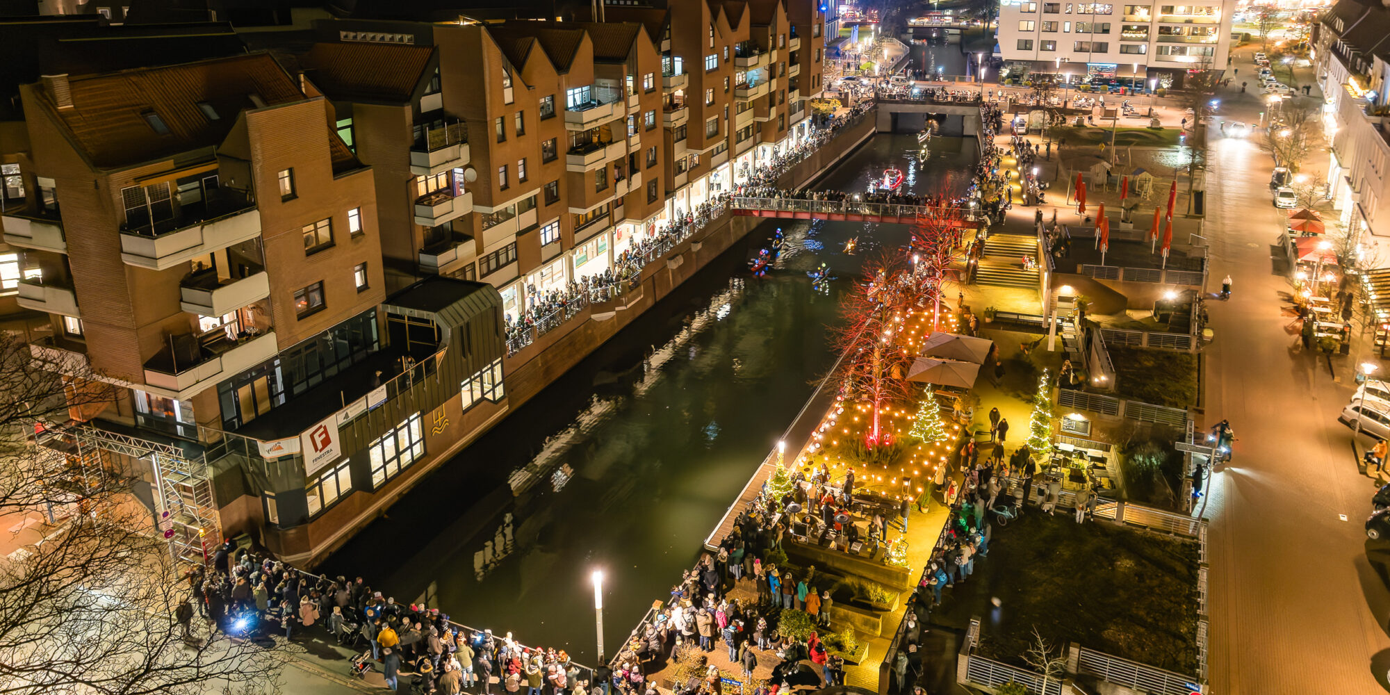 Nikolaus auf einem Boot auf dem Spoykanal, Foto Dirk Verweyen