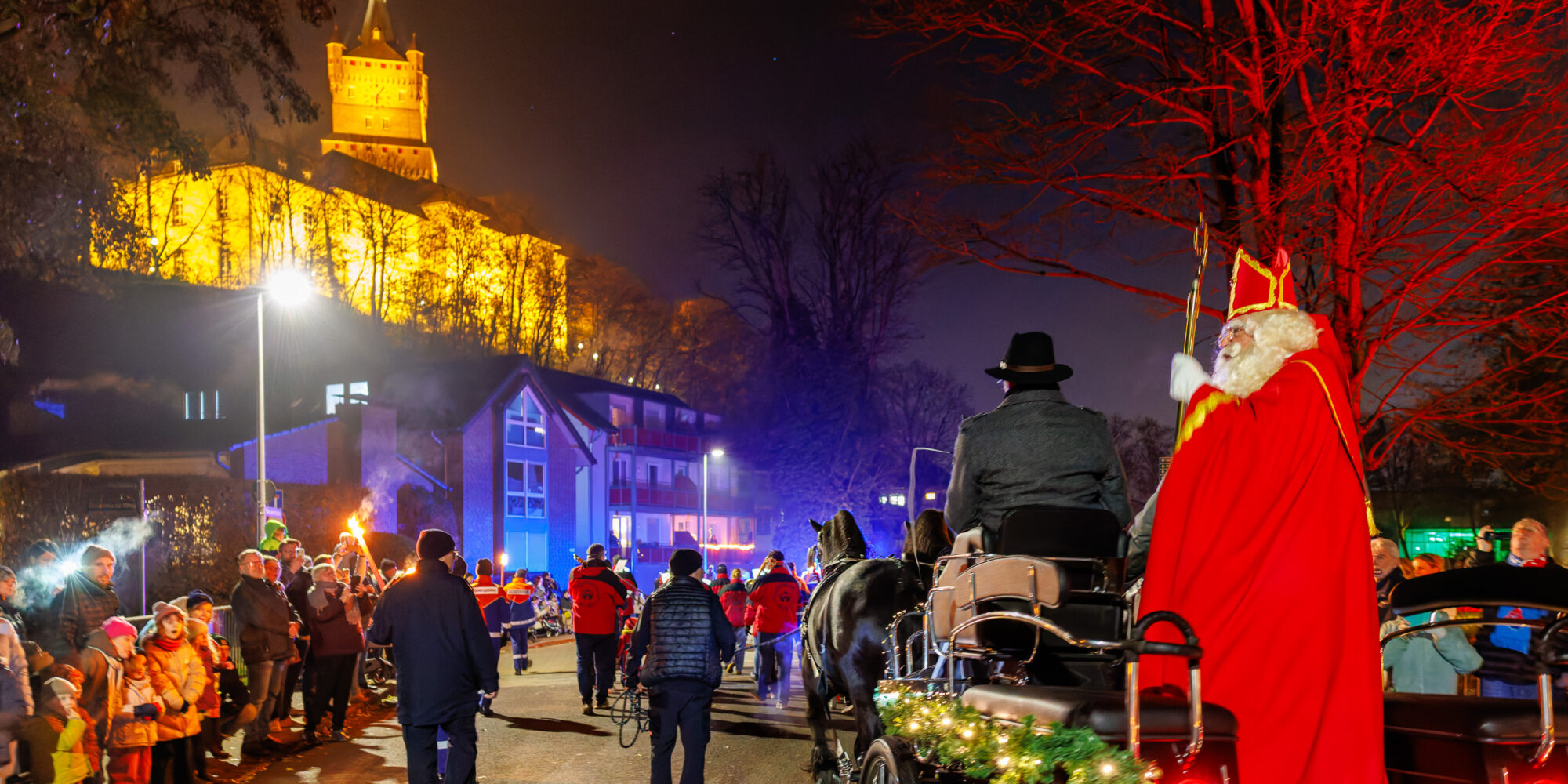 Nikolaus auf einem Boot auf dem Spoykanal, Foto Dirk Verweyen
