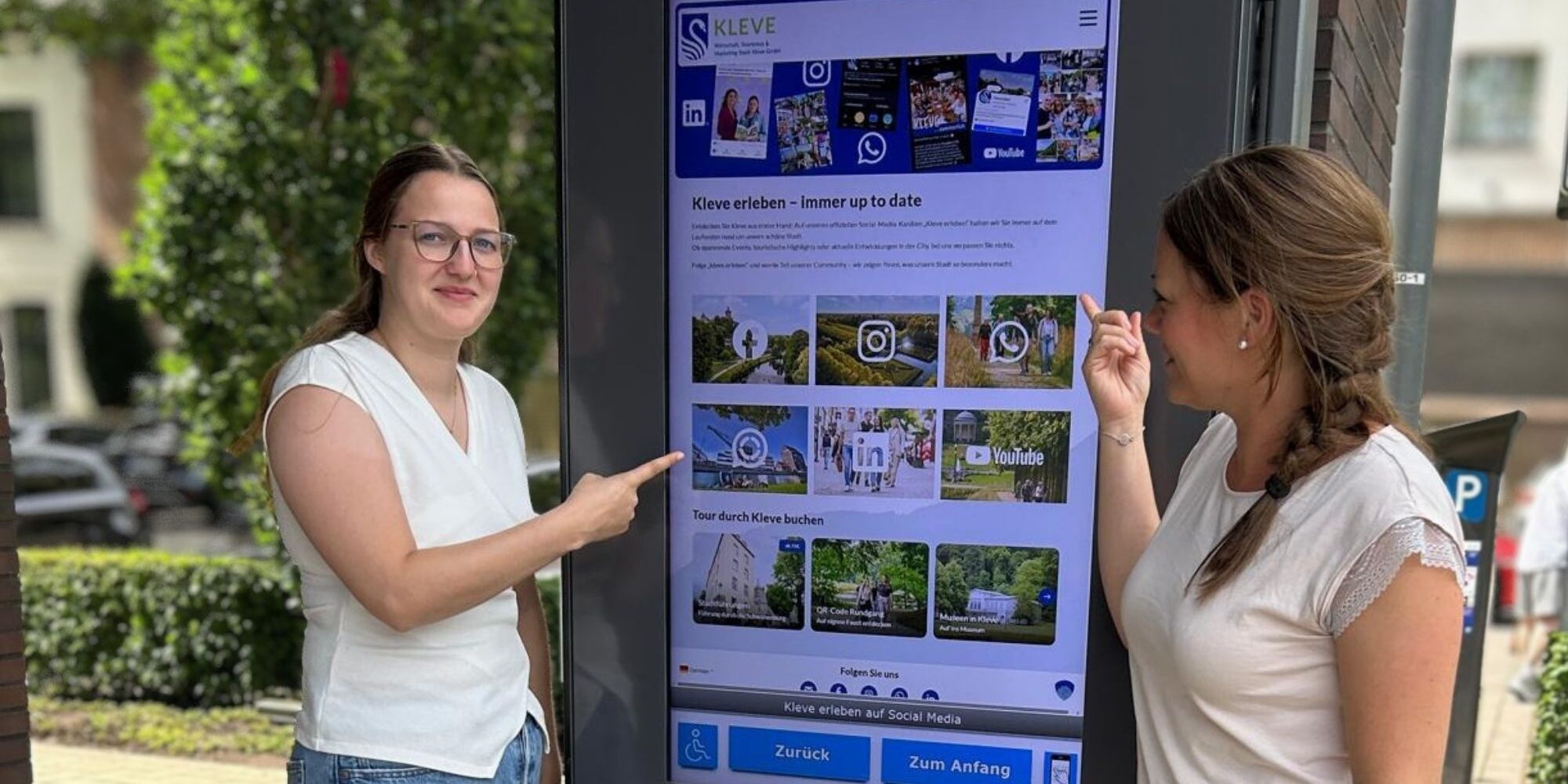 Seite Social Media mit WTM Mitarbeiterinnen